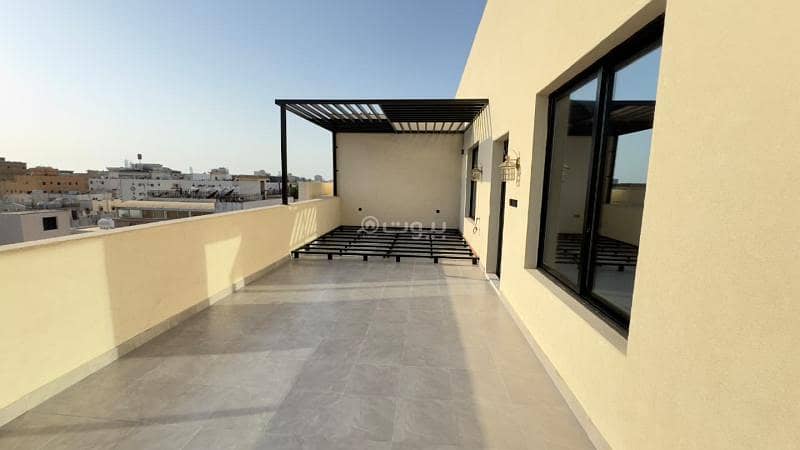 Luxury roof extension for sale in Jeddah, Al-Rawdah neighborhood, directly from the owner.
