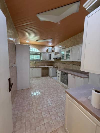3 Bedroom Flat for Rent in South Riyadh, Riyadh - Apartment consisting of 3 bedrooms for rent in Badr, Riyadh
