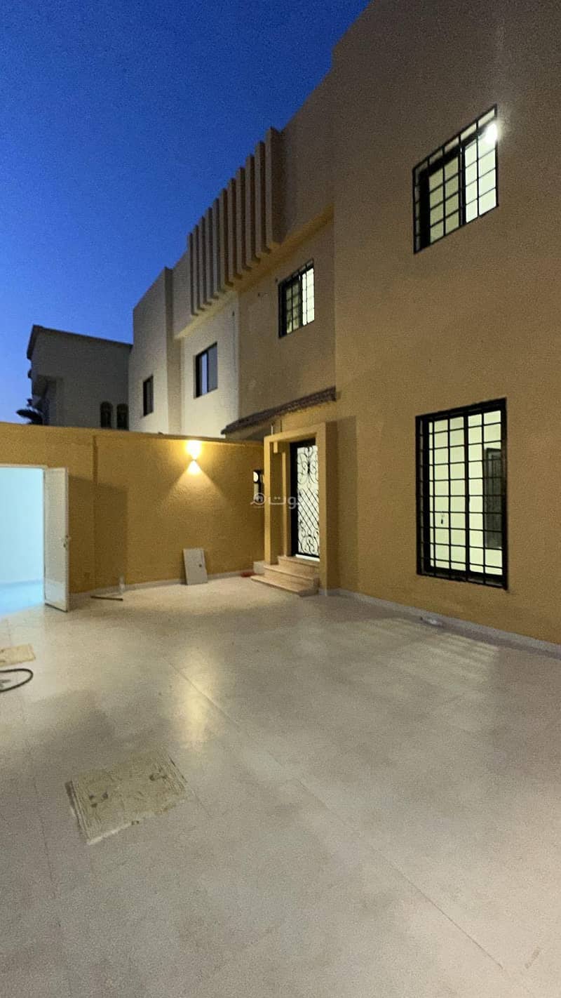 Villa for rent in Al-Rabwa neighborhood, a prime location near Al-Nahda Road and Khurais Road