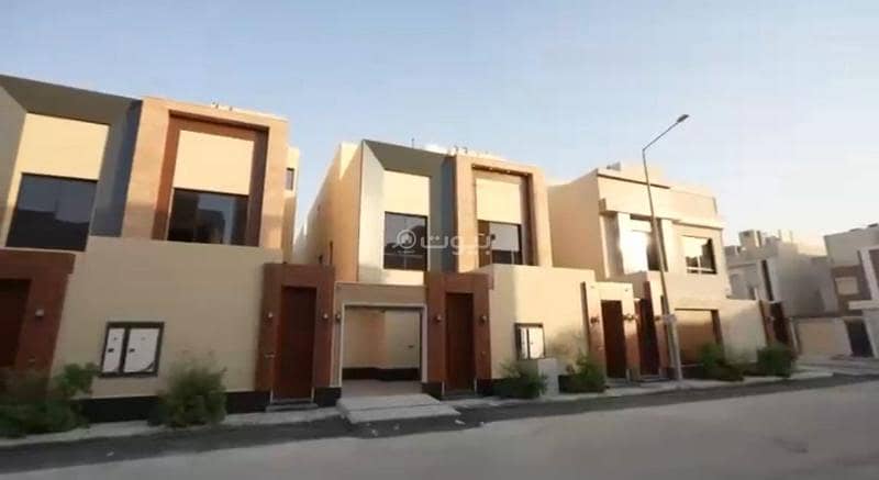 A duplex with a townhouse in the Al-Munsiyah neighborhood of Riyadh, with an area of 264.5 square meters.