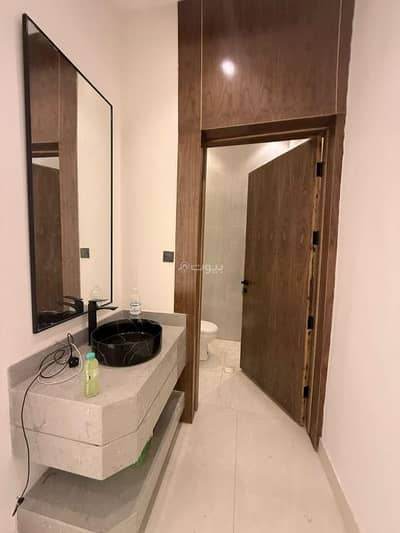 3 Bedroom Floor for Sale in East Riyadh, Riyadh - For sale: an upper floor in the Al-Rimal neighborhood