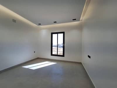 4 Bedroom Flat for Sale in East Riyadh, Riyadh - Apartment with 4 bedrooms for sale in Al Janadriyah.