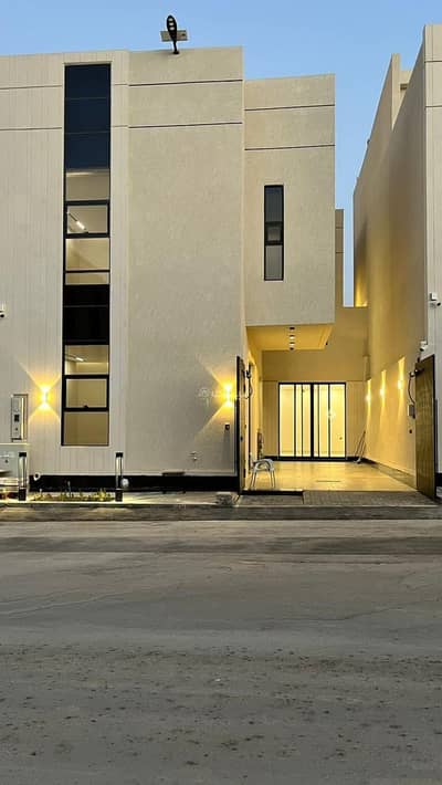 6 Bedroom Villa for Sale in West Riyadh, Riyadh - Villa consisting of 6 bedrooms for sale in Al Mahdiya