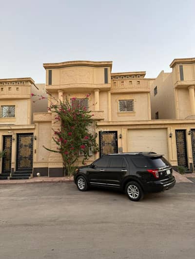 11 Bedroom Villa for Sale in West Riyadh, Riyadh - Luxury villa with internal stairs and two apartments in Al-Tuwaik neighborhood - Riyadh
