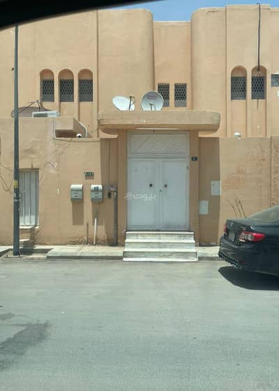 6 Bedroom Villa for Sale in North Riyadh, Riyadh - For sale a villa in the Al-Malik Fahd neighborhood, two floors separated.