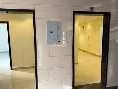 3 Bedroom Flat for Rent in East Riyadh, Riyadh - Apartment for annual rent - Al-Qurtubah Al-Sharqiyah neighborhood (Riyadh)