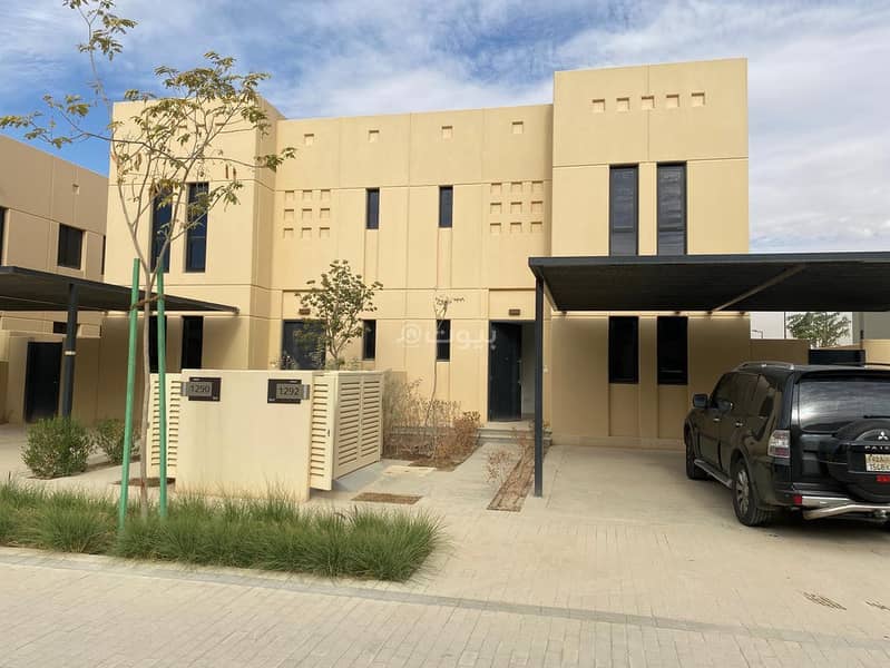 Villa in Sidra 3 bedrooms 88000 SAR - 87752099
