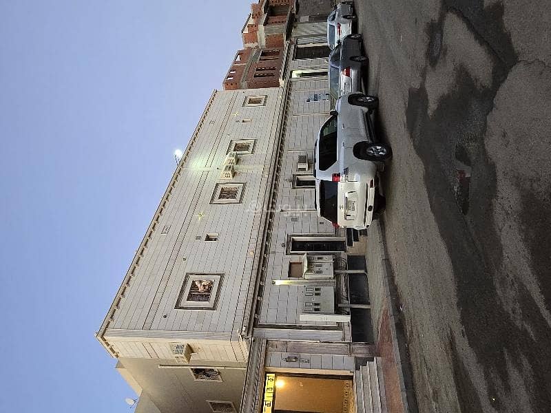 عمارة للبيع في الزمرد جدة