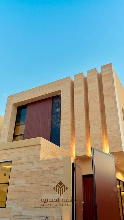6 Bedroom Villa for Sale in West Riyadh, Riyadh - Villa with 6 bedrooms for sale in Al Mahdiyah