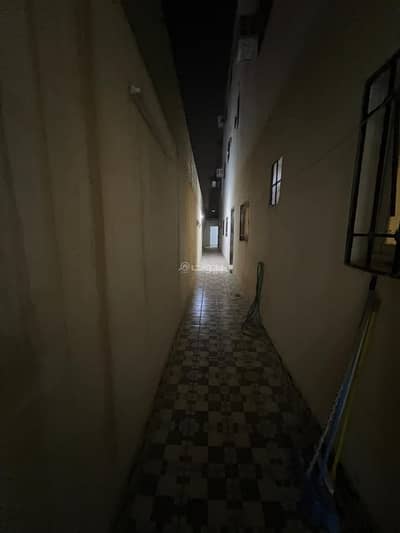 5 Bedroom Floor for Rent in East Riyadh, Riyadh - LaGar role