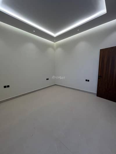 6 Bedroom Villa for Sale in West Riyadh, Riyadh - Villa consisting of 6 bedrooms for sale in Mahdia