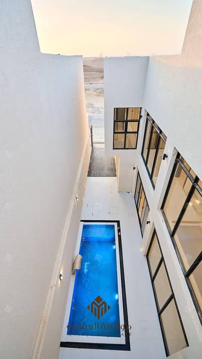 5 Bedroom Villa for Sale in West Riyadh, Riyadh - A distinctive villa in the Al-Mahdiyah neighborhood