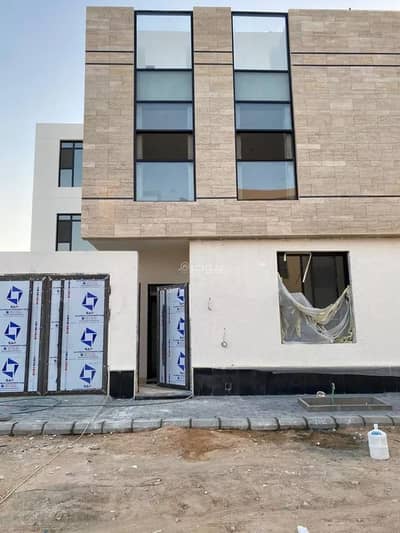 6 Bedroom Villa for Sale in West Riyadh, Riyadh - Villa For Sale in Al Mahdiyah, Riyadh