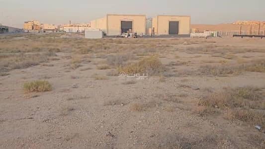 Residential Land for Sale in Khub Al Jutaily, Buraydah Al Qassim Region - For sale, a corner commercial land in Buraidah with a license for a gas station.