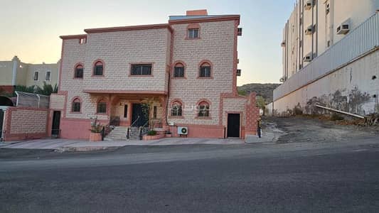 11 Bedroom Residential Building for Sale in Al Mohamdya, Makkah - Property for Sale