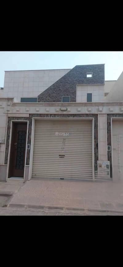 4 Bedroom Floor for Rent in East Riyadh, Riyadh - Floor for rent on Tibala Street, Al-Nahda District, Riyadh City, Riyadh Region