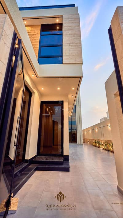 4 Bedroom Villa for Sale in West Riyadh, Riyadh - Villa with an apartment for sale in Al-Mahdiyah, area 450 m