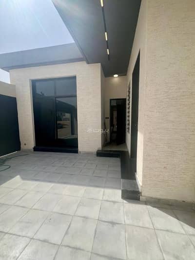 6 Bedroom Villa for Sale in East Riyadh, Riyadh - Townhouse villa with 6 bedrooms for sale in Al Junaydiriyah, Al-Ghusoon Plan, Riyadh