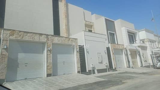 4 Bedroom Villa for Sale in East Riyadh, Riyadh - Alawi Townhouse for sale in the Al-Yarmouk neighborhood