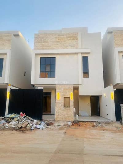دور 5 غرف نوم للبيع في شرق الرياض، الرياض - حي المؤنسيه