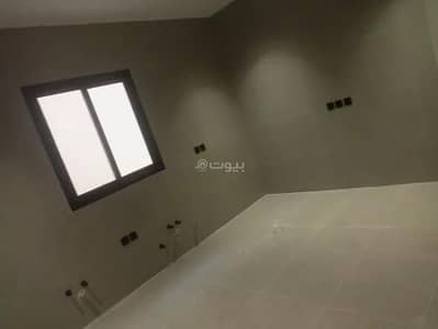 دور 4 غرف نوم للبيع في شرق الرياض، الرياض - دور للبيع في شارع الشمالية, حي السعادة, مدينة الرياض