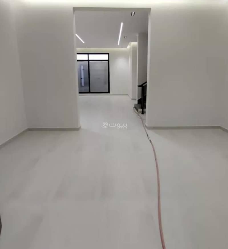 Floor For Sale in Badr, Riyadh