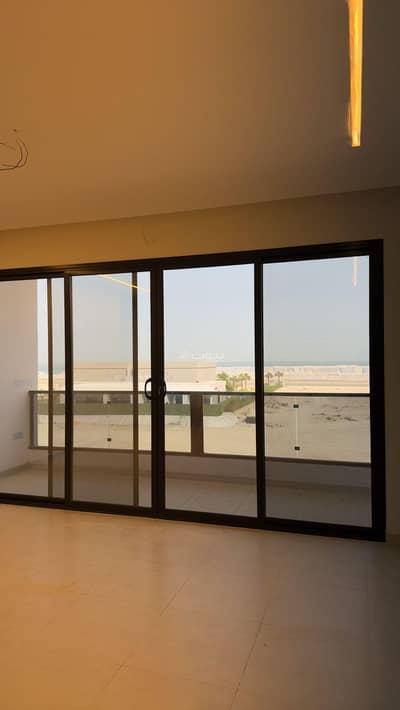 3 Bedroom Apartment for Sale in Al Bahar, Al Khobar - Apartments in Al-Bahr Al-Rakah neighborhood overlooking with a balcony, luxurious luxurious luxurious.