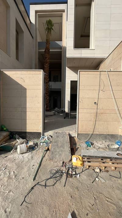 6 Bedroom Villa for Sale in West Riyadh, Riyadh - Excellent villa with modern finishing in Al-Mahdeya neighborhood