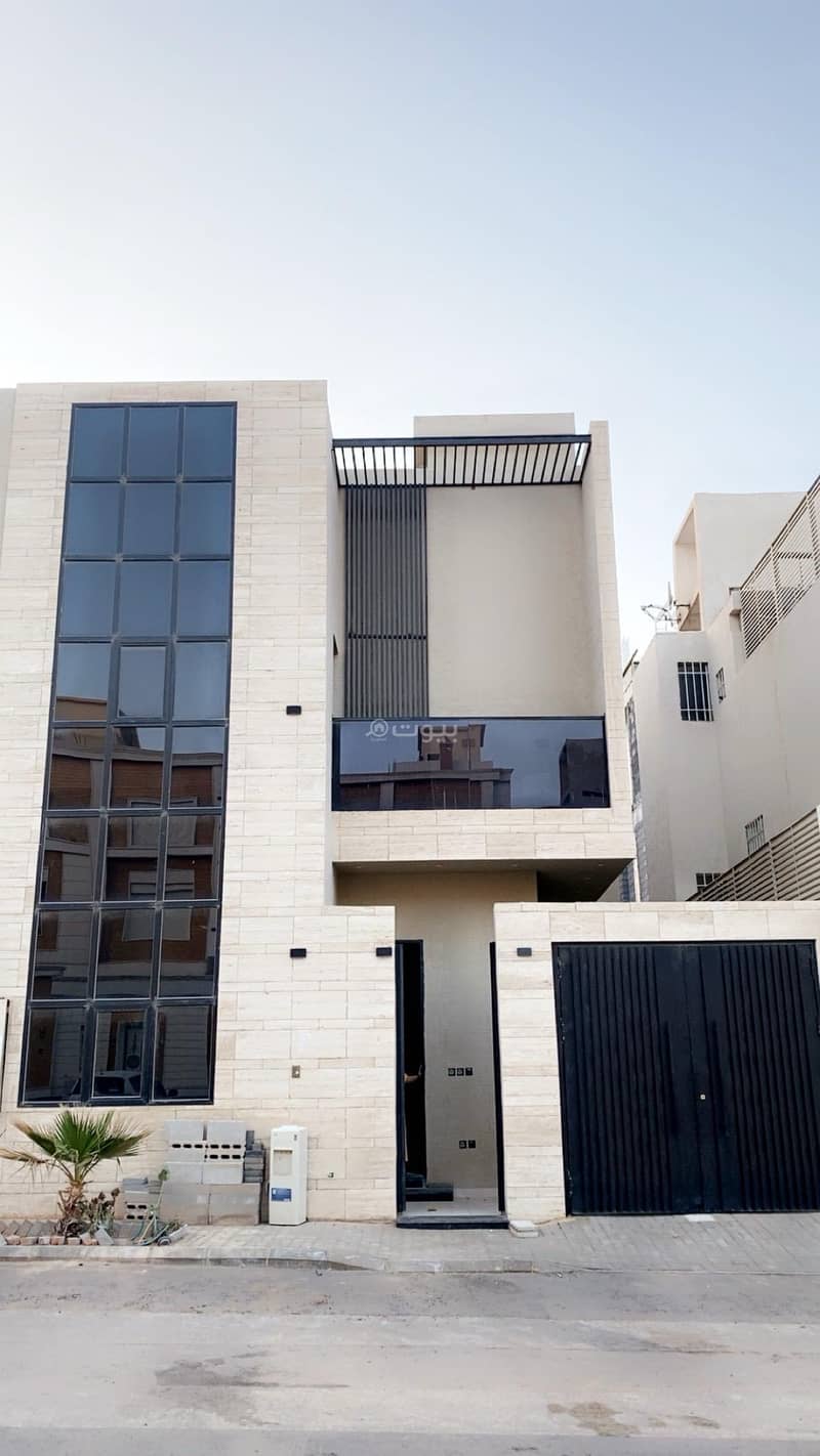 فيلا للبيع في المهديه الرياض