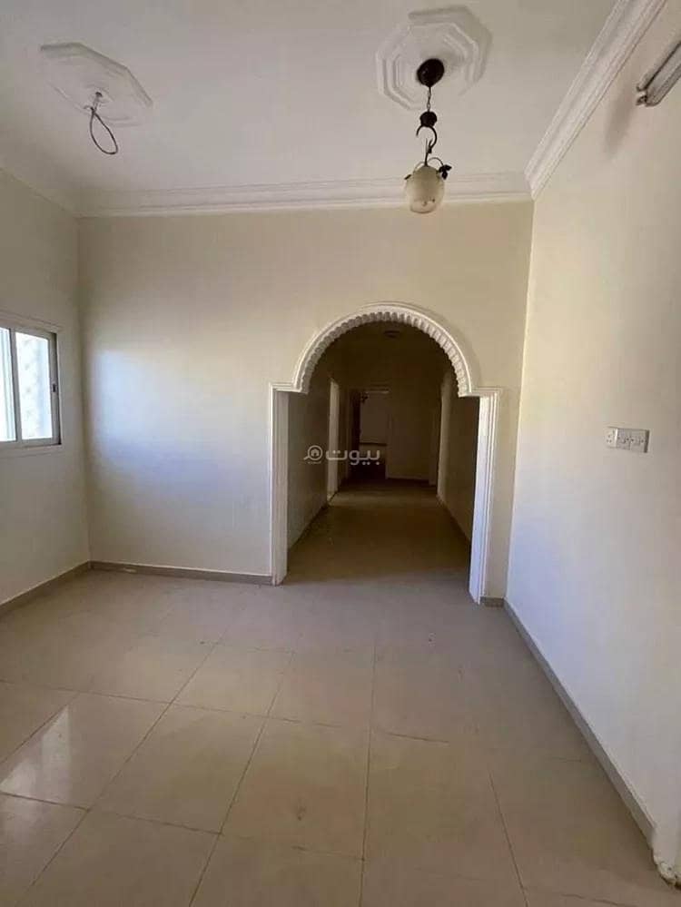 فيلا للبيع في حي الزهراء، الرس