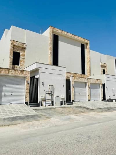 دور 4 غرف نوم للبيع في شرق الرياض، الرياض - حي القادسيه