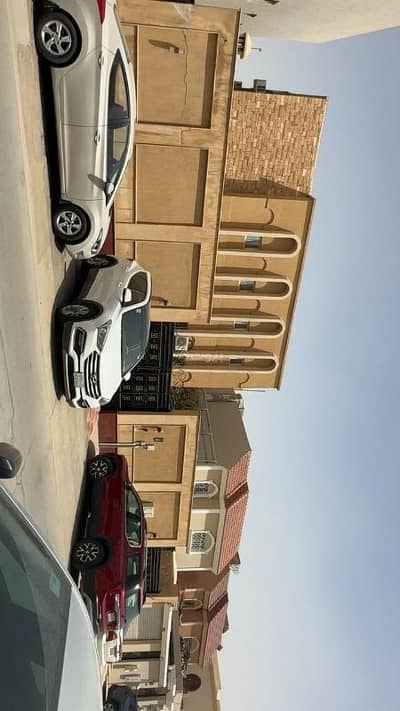 فیلا 5 غرف نوم للبيع في شرق الرياض، الرياض - فيلا للبيع في الروضة، الرياض