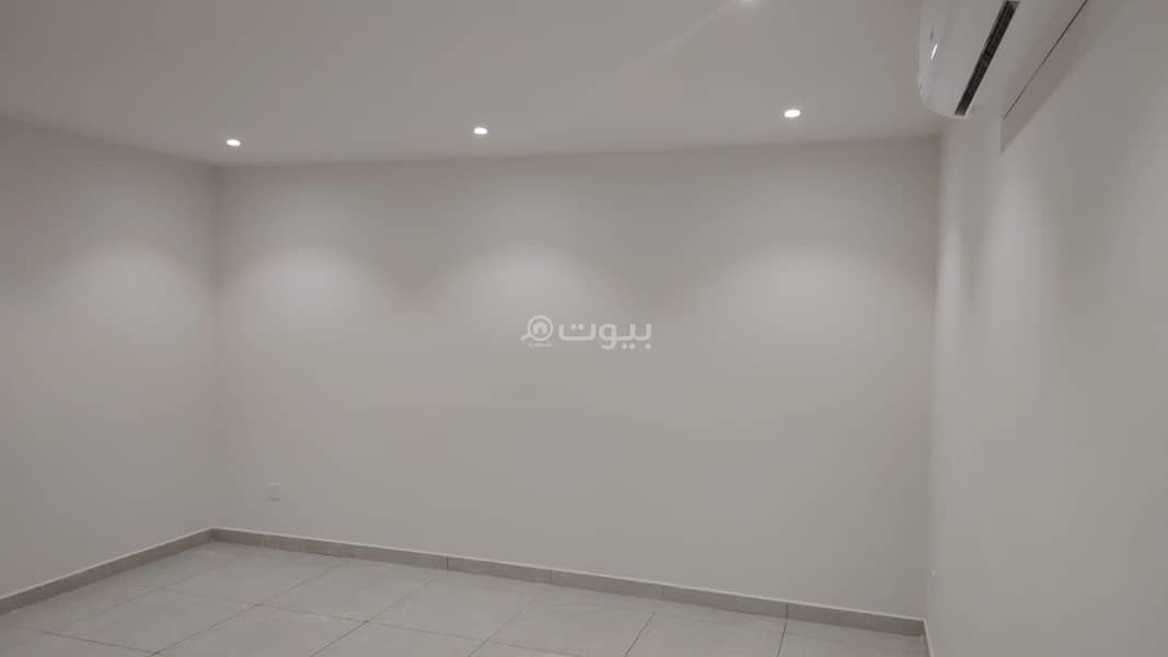 Apartment in East Riyadh，Ishbiliyah 4 bedrooms 45000 SAR - 87764433