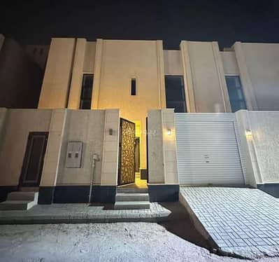 7 Bedroom House for Sale in North Riyadh, Riyadh - A distinctive duplex house with an independent apartment in Al Arid neighborhood.