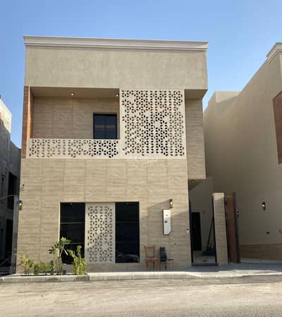 6 Bedroom House for Sale in West Riyadh, Riyadh - House consisting of 6 bedrooms for sale in Al Mahdiyah