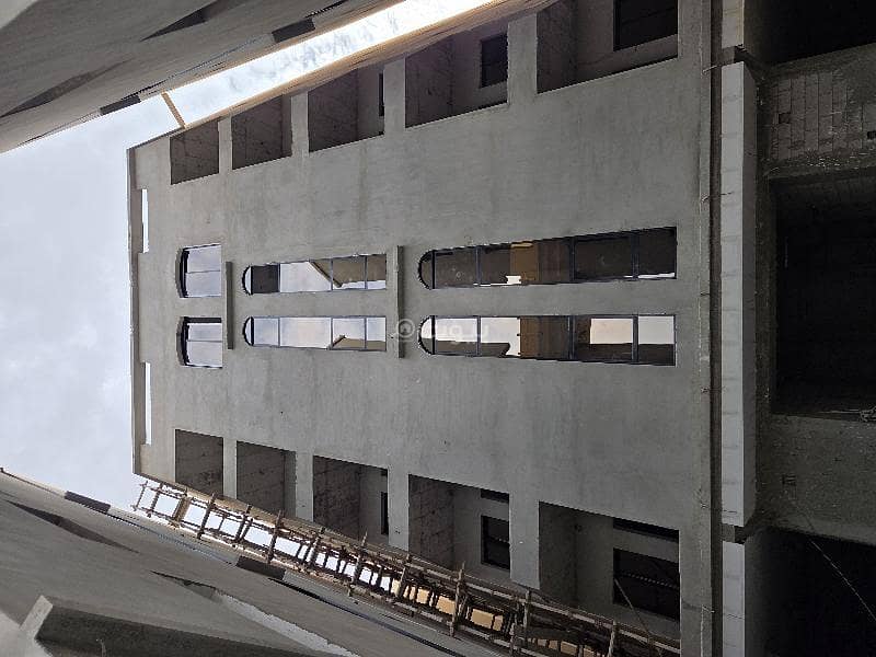 The last 5-room apartment for sale in the Darb Al-Haramain plan.