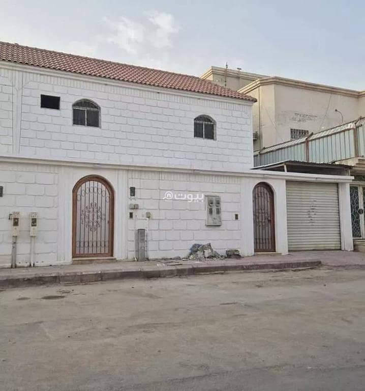 Villa For Sale in Al Mansourah District, Riyadh