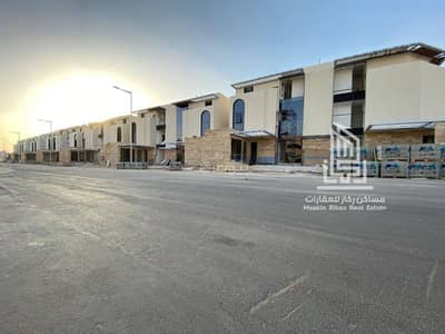 دور 5 غرف نوم للبيع في شرق الرياض، الرياض - فرصتك لامتلاك دور أرضي مودرن في مشروع الصفاء 181 – تصميم راقٍ وموقع مميز!