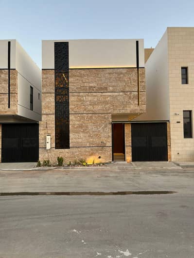 4 Bedroom Villa for Sale in West Riyadh, Riyadh - Villa in West Riyadh，Al Mahdiyah 4 bedrooms 1950000 SAR - 87764295