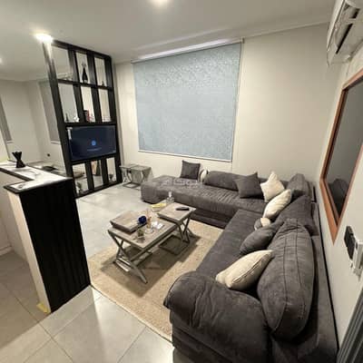 1 Bedroom Flat for Rent in Jeddah - An upscale apartment, close to the king's line.