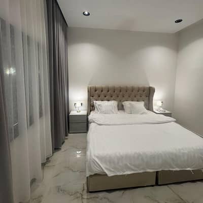 1 Bedroom Flat for Rent in Dammam - Hotel apartment room room and a separate entrance hall
