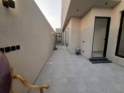 دور 3 غرف نوم للبيع في شرق الرياض، الرياض - دور ارضي للبيع في القادسية، الرياض