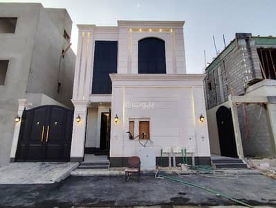 3 Bedroom Floor for Sale in East Riyadh, Riyadh - Ground floor in the Al-Muizilah neighborhood