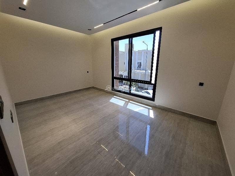 A villa consisting of 5 bedrooms for sale in Al Remal