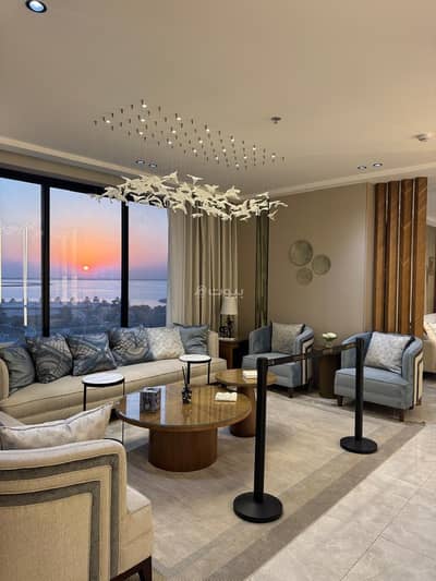 3 Bedroom Apartment for Sale in Al Shati Al Gharbi, Dammam - Apartment in Al Shati Al Gharbi 3 bedrooms 1340000 SAR - 87765076