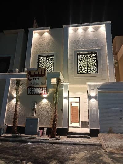 5 Bedroom Villa for Sale in West Riyadh, Riyadh - Duplex villa in Al-Mahdiyah neighborhood with air conditioners and a built-in kitchen