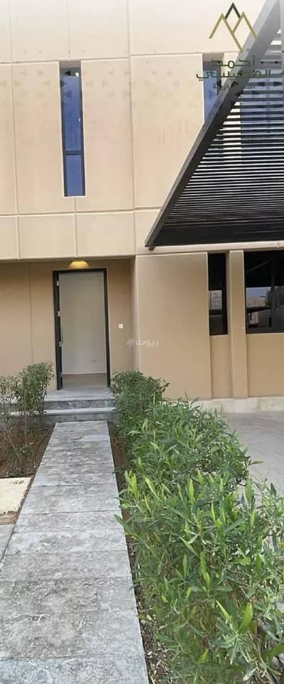 4 Bedroom Floor for Rent in East Riyadh, Riyadh - Floor For Rent in Al Qadisiyah, Riyadh