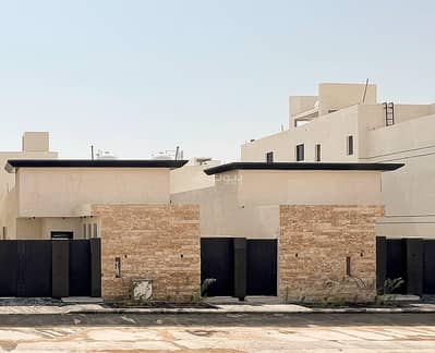 4 Bedroom Floor for Sale in East Riyadh, Riyadh - Floor in East Riyadh，Al Janadriyah 4 bedrooms 1250000 SAR - 87767911