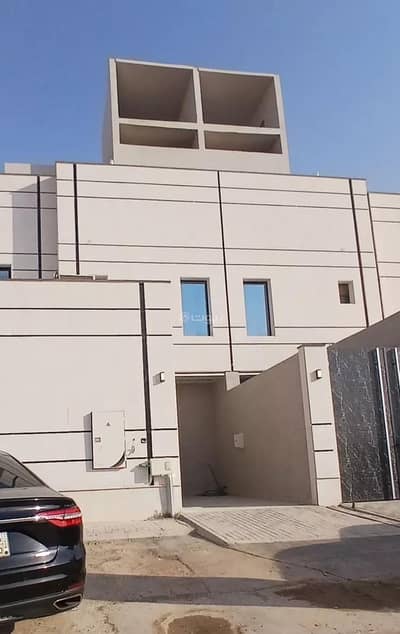 5 Bedroom Floor for Sale in East Riyadh, Riyadh - Single-story house for sale on Ahmad Bin Saadah Street, Al Rimal District, Riyadh City, Riyadh Region