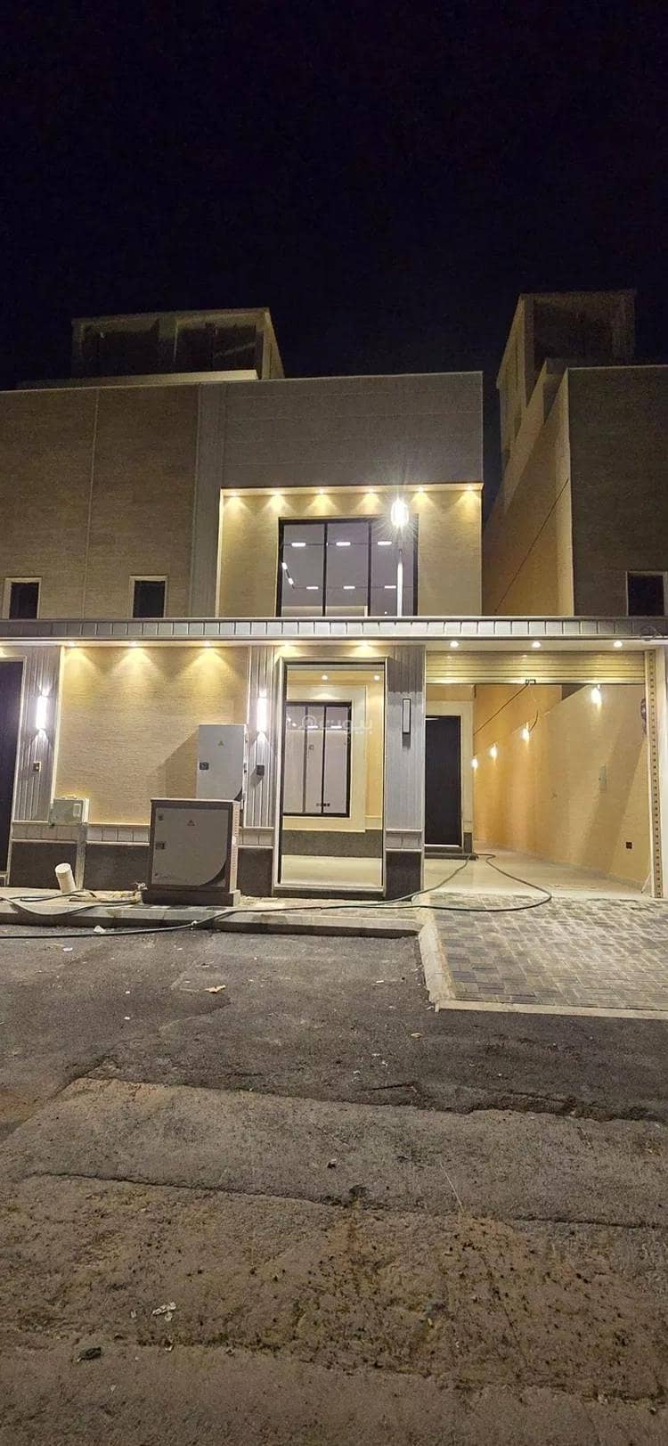 فيلا للبيع في العوالي، الرياض